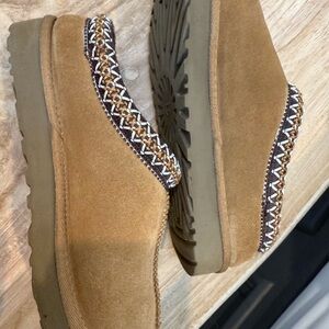 UGG Tasman Suede Slippers mules